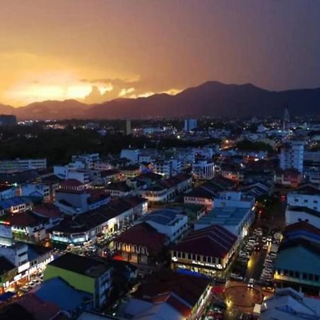 The Octagon Ipoh - Home Stay Экстерьер фото